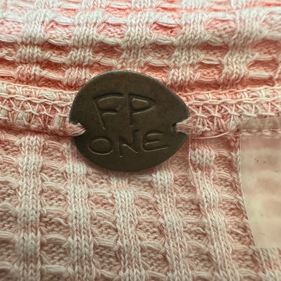 Free People One Colt Thermal Waffle Knit Pink Long Sleeve Top - Size Small - Picture 2 of 8